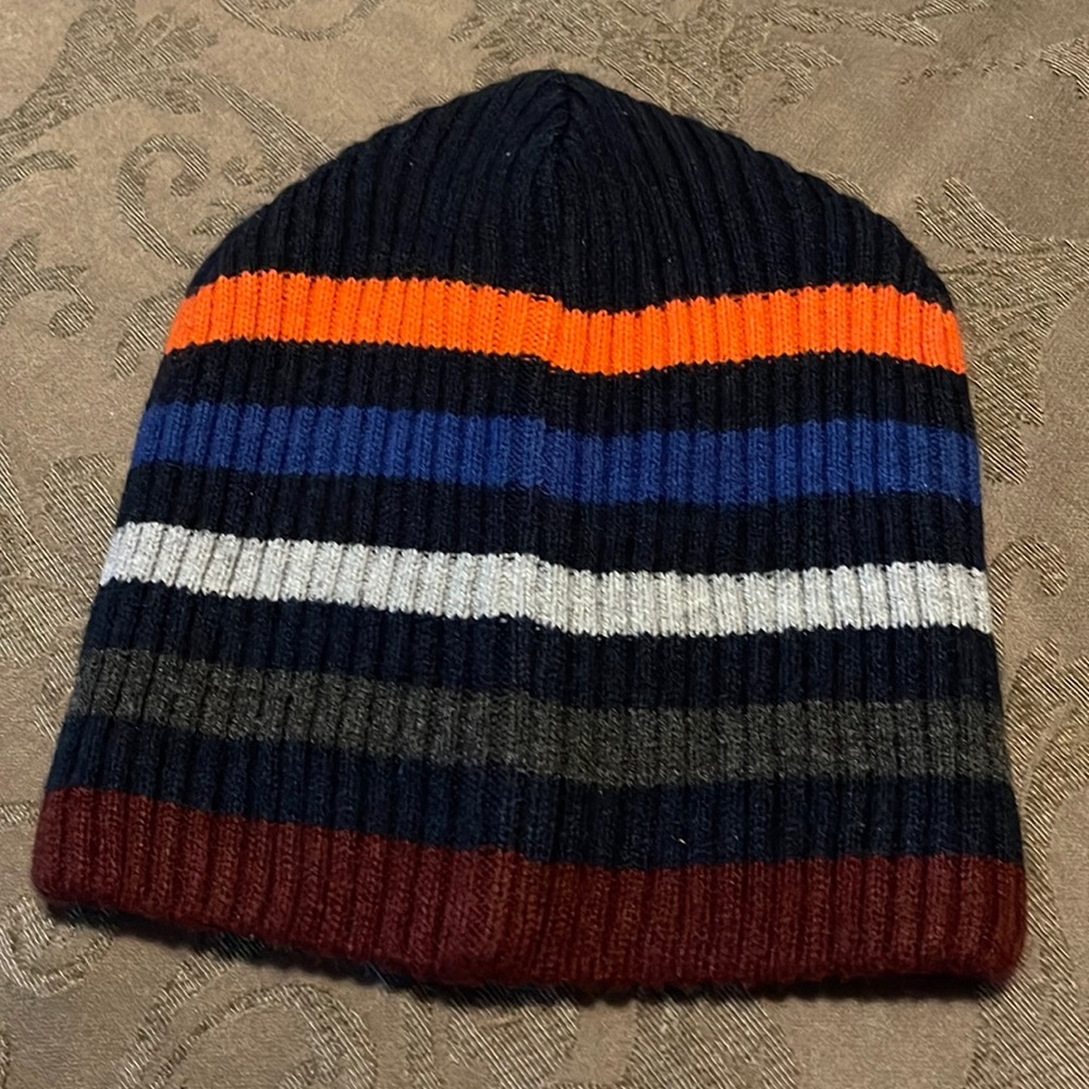 Used beanie size L by place